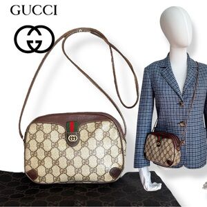 💚 Gucci GG Supreme Crossbody Bag – Compact & Authentic (1980s/90s)✨